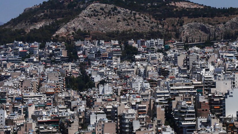 Πλήγμα στις επενδύσεις κτιρίων γραφείων και ξενοδοχείων