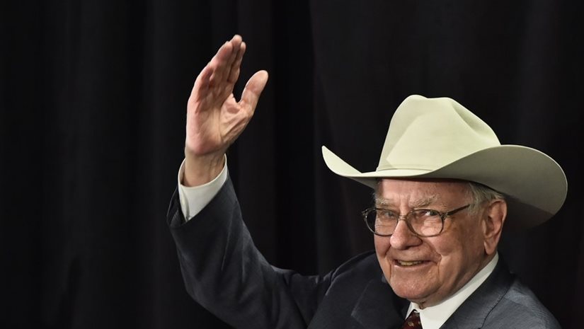 Berkshire Hathaway: Ο Μπάφετ αποχαιρετά με επένδυση $4,3 δισ. στην Alphabet