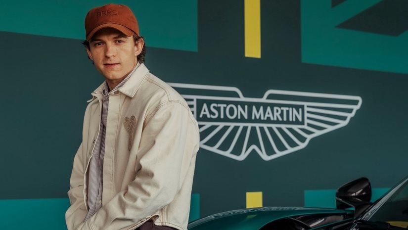 Πώς συνδέονται ο Spider-Man, μια μπύρα χωρίς αλκοόλ και η Aston Martin