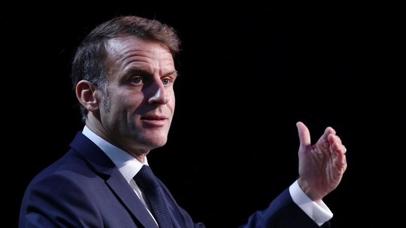 Γαλλία: Ο πρόεδρος Μακρόν συζήτησε με εφήβους για τον εθισμό και την παρενόχληση στο διαδίκτυο