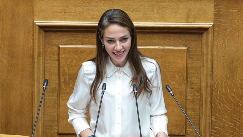 Δόμνα Μιχαηλίδου: "Ο Προϋπολογισμός είναι κοινωνικά δίκαιος και δημογραφικά συνειδητός"