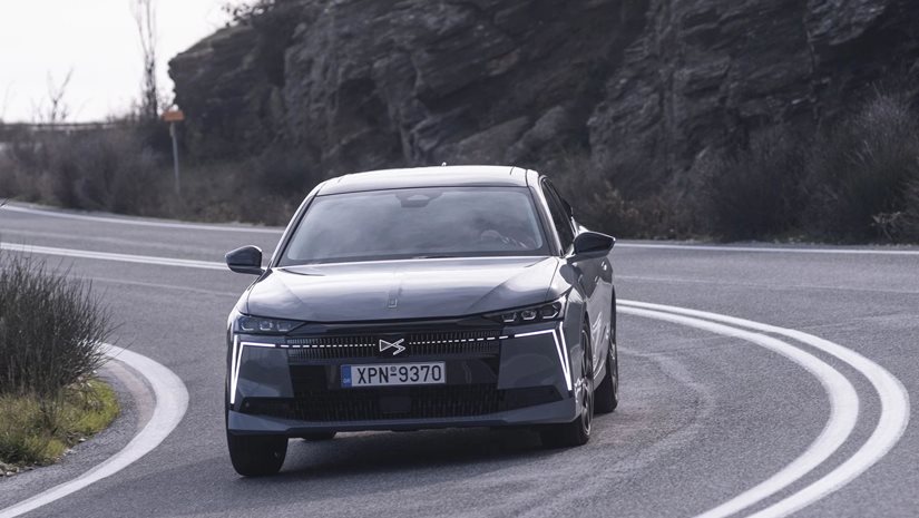 Οδηγούμε DS No4 Hybrid: Η premium επιλογή