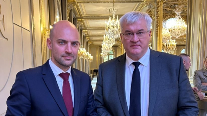 Ουκρανός ΥΠΕΞ: Συζήτηση με τη Γαλλία για χρήση του SAFE σε κοινά έργα με την Ουκρανία