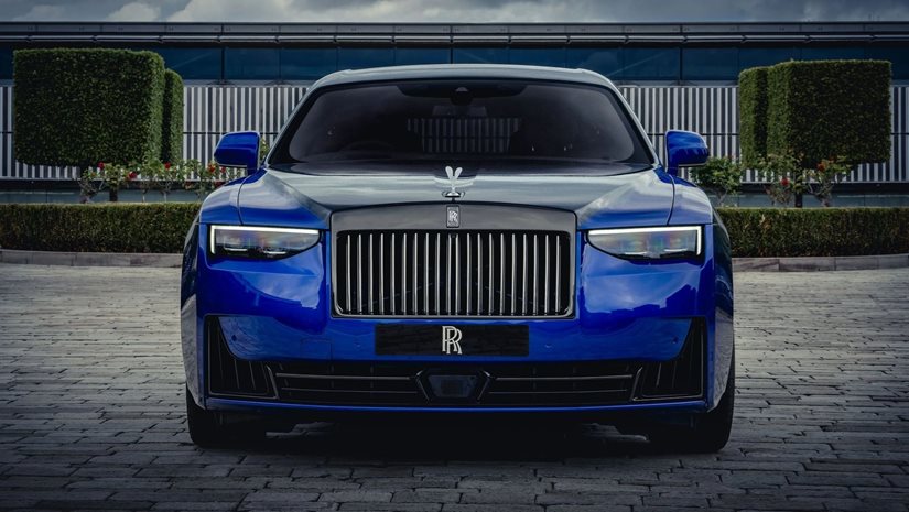 Αυτή είναι η πρώτη Rolls-Royce εμπνευσμένη από τα βιντεοπαιχνίδια των 80s