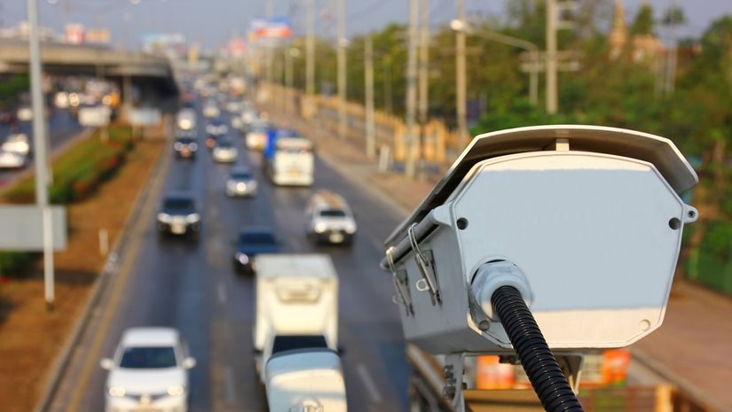 Σε ποια πόλη κάμερες ταχύτητας καταγράφουν 30.000 παραβάσεις την εβδομάδα