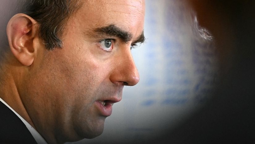 Γαλλία: Πέρασε τον "κάβο" της κοινωνικής ασφάλισης η κυβέρνηση Λεκορνί - Εγκρίθηκε το σχετικό τμήμα του Προϋπολογισμού