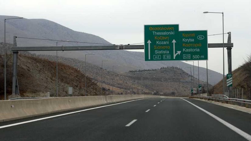 Κατατέθηκαν στη Βουλή οι συμβάσεις για Εγνατία, Αττική Οδό και Νέο Αεροδρόμιο Ηρακλείου