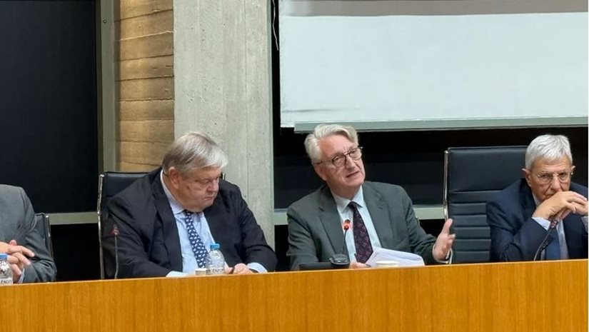 "Καμπανάκι" Ευ. Βενιζέλου: Η χώρα είναι μη διακυβερνήσιμη και αυτό πιστοποιείται από τον μεσοπρόθεσμο δημοσιονομικό προγραμματισμό