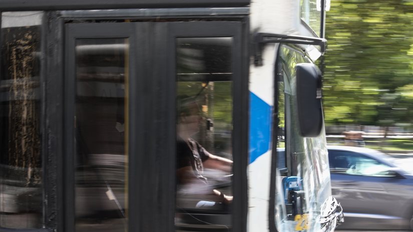 Η μάστιγα της λαθρεπιβίβασης στα ΜΜΜ: Από τα λεωφορεία μέχρι τους "ηλεκτρονικούς τζαμπατζήδες"