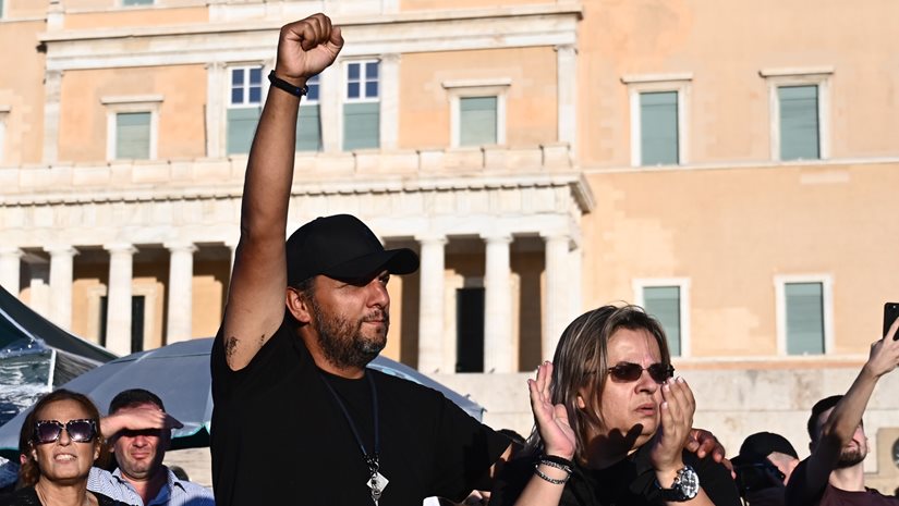 Καρυστιανού - Ρούτσι κατά της κυβέρνησης για Άγνωστο Στρατιώτη: Aπαράδεκτο και αντισυνταγματικό - Θα μας βρουν απέναντι