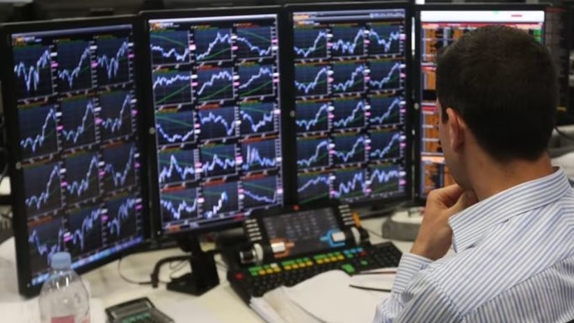 Bloomberg: Υψηλά 16ετίας χτυπούν οι αποδόσεις ομολόγων παγκοσμίως - Οι traders "μαζεύουν" τα στοιχήματα για νέες μειώσεις επιτοκίων