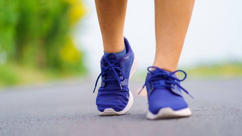 Δύο νέες έρευνες δίνουν απαντήσεις για το περπάτημα: Πόση ώρα; Πόσα βήματα είναι αρκετά;