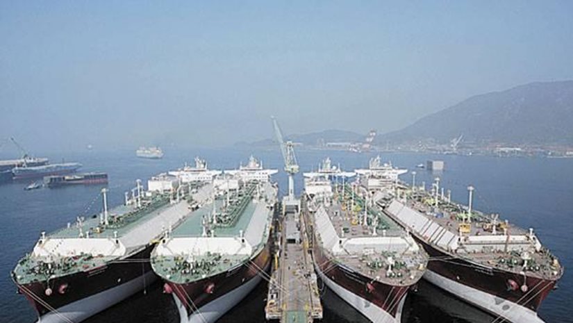 OPEC, Ρωσία και Σουέζ θα διαμορφώσουν τη ναυλαγορά των δεξαμενόπλοιων για το 2026