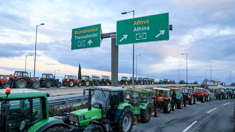 Όλες οι λύσεις στο τραπέζι της κυβέρνησης για τα έκτροπα από τους αγρότες