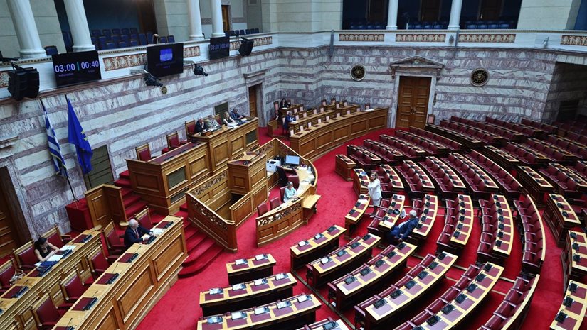 Στην ολομέλεια της Βουλής το πλαίσιο για τη δέσμευση, χρήση, μεταφορά και αποθήκευση διοξειδίου του άνθρακα