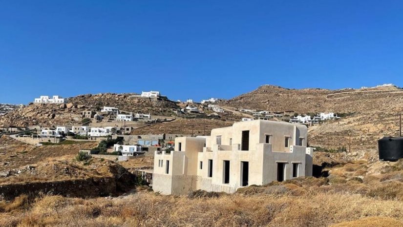 Πλειστηριασμοί: Άλλαξε χέρια ακίνητο της οικογένειας Μαλαματίνα στη Μύκονο