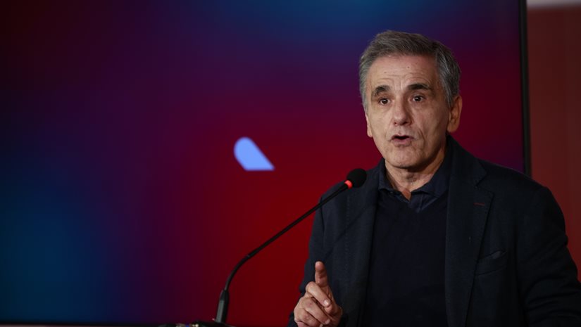 Ευ. Τσακαλώτος: Δεν έπρεπε να συμβάλουμε να πέσει η κυβέρνηση Σαμαρά λόγω εκλογής ΠτΔ