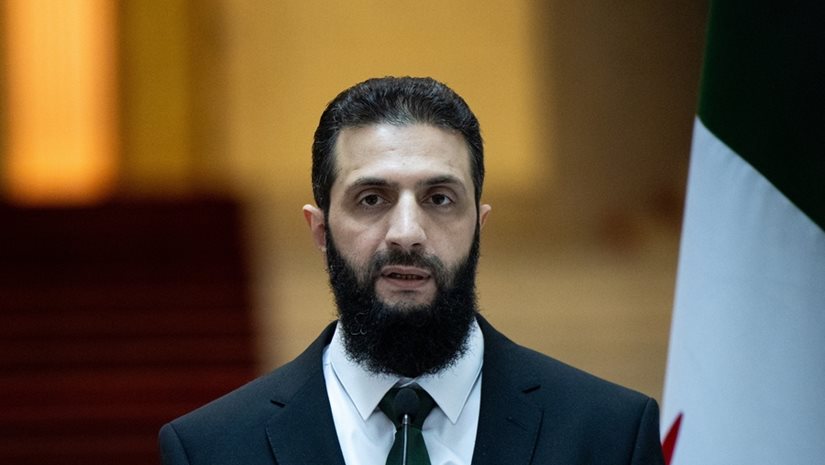 Ένας χρόνος καθεστώς Σαράα στη Συρία: Πώς "διαβάζει" η Τουρκία την κατάσταση με τους Κούρδους