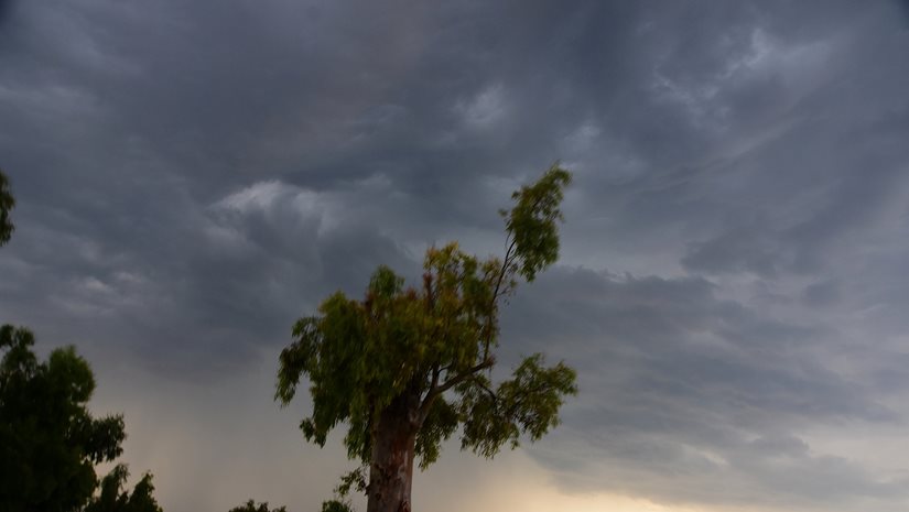 Νέο έκτακτο δελτίο επικίνδυνων καιρικών φαινομένων - Πώς θα κινηθεί η κακοκαιρία "Byron"