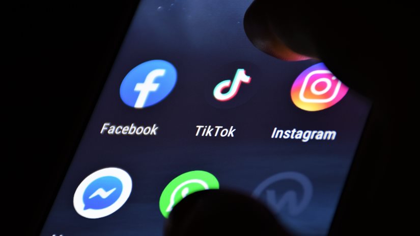 Κομισιόν: Facebook, Instagram και TikTok παραβιάζουν την ενωσιακή νομοθεσία περί διαφάνειας