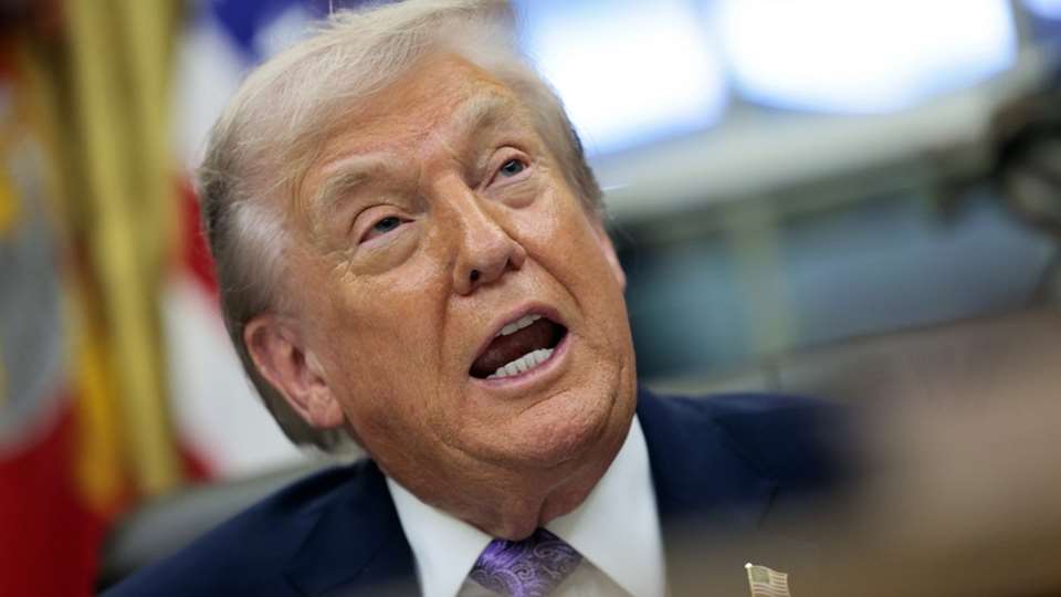 Πώς κέρδισε χρήματα ο Τραμπ από την επίθεση στη Βενεζουέλα