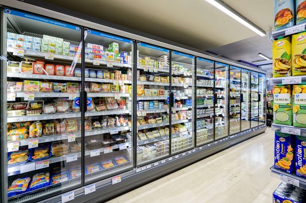 Νησιά και μικρές πόλεις σε πρώτο πλάνο: η ΑΒ Βασιλόπουλος μετατρέπει την εποχικότητα σε επενδυτική ευκαιρία