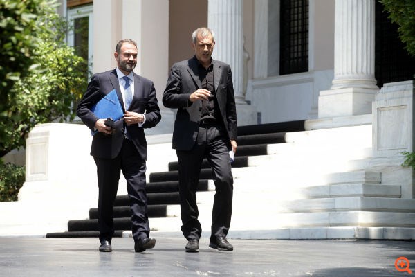 Μώραλης προς Σαμαρά: Να έχει ο Πειραιάς έσοδο από το Λιμάνι