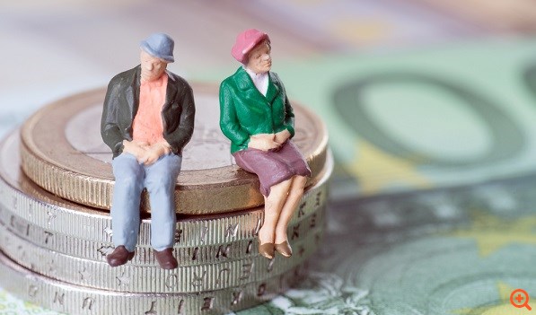 Τρία σενάρια για τις κύριες συντάξεις από την 1η Ιανουαρίου του 2015